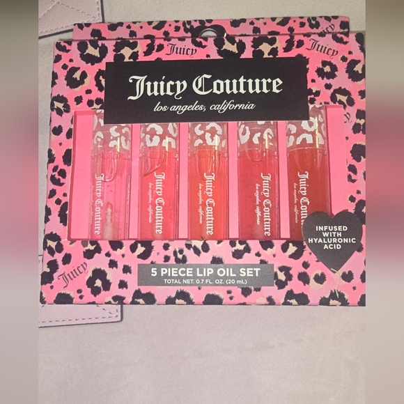 Juicy Couture Pink Duffel Bag, LED Vanity Mirror, And Juicy Coture Lipgloss  👑 - Picture 11 of 12